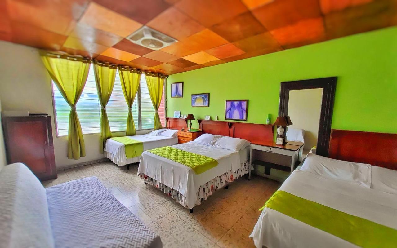 Hotel Oasis San Salvador Eksteriør billede