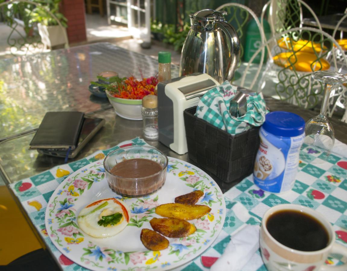 Hotel Oasis San Salvador Eksteriør billede