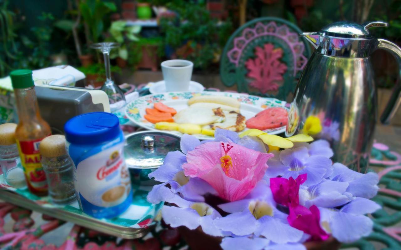 Hotel Oasis San Salvador Eksteriør billede
