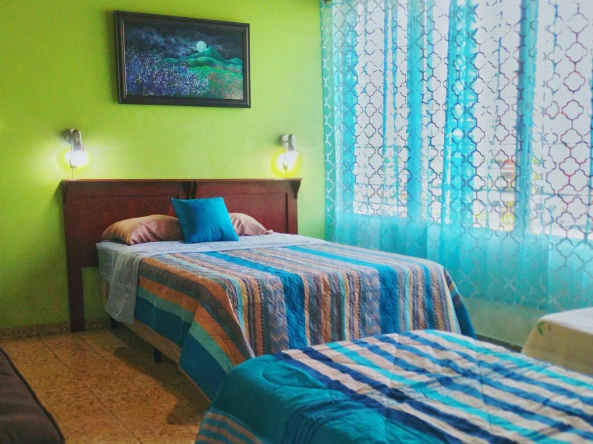 Hotel Oasis San Salvador Eksteriør billede
