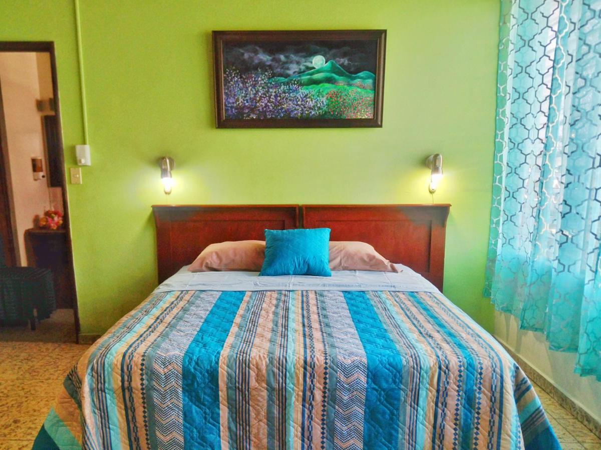 Hotel Oasis San Salvador Eksteriør billede